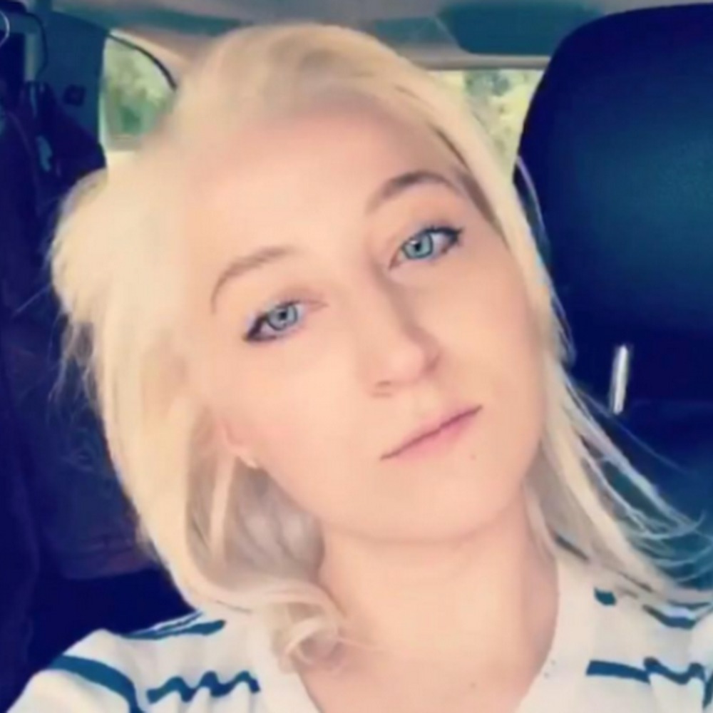 Meet your Posher, Jenna